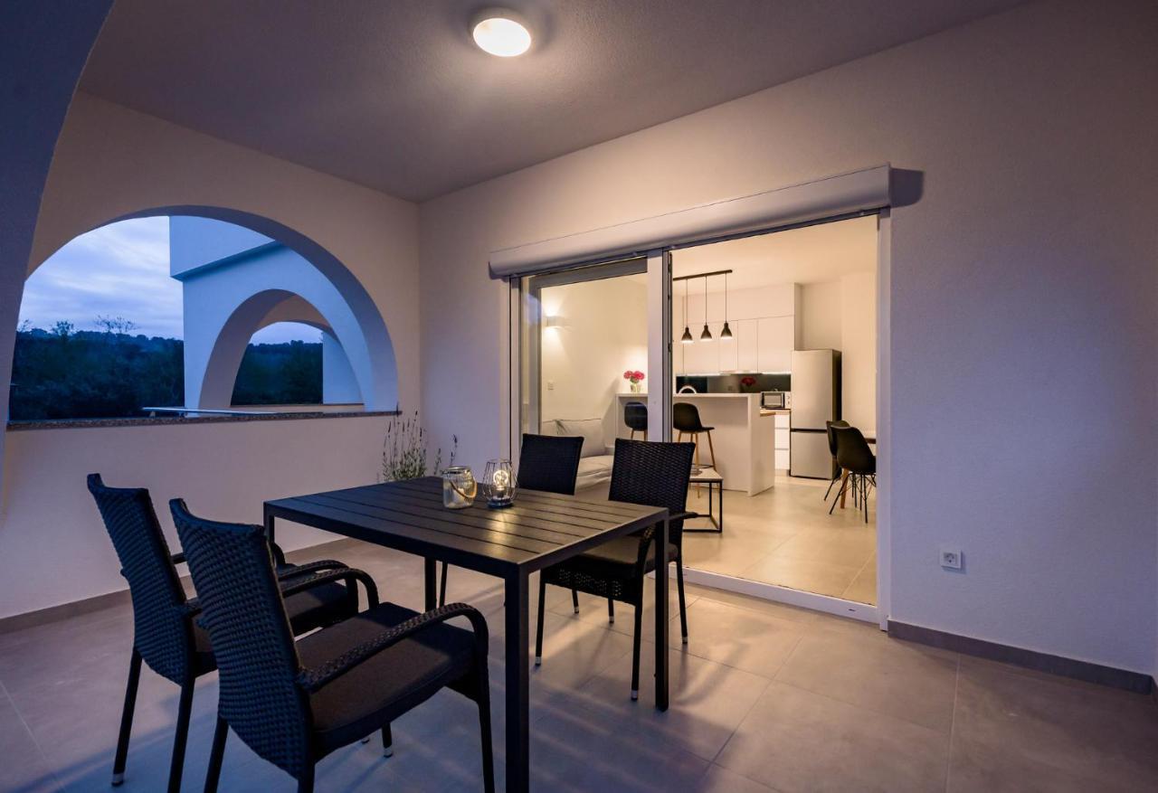 Apartmani Villa Zora Лопар Экстерьер фото