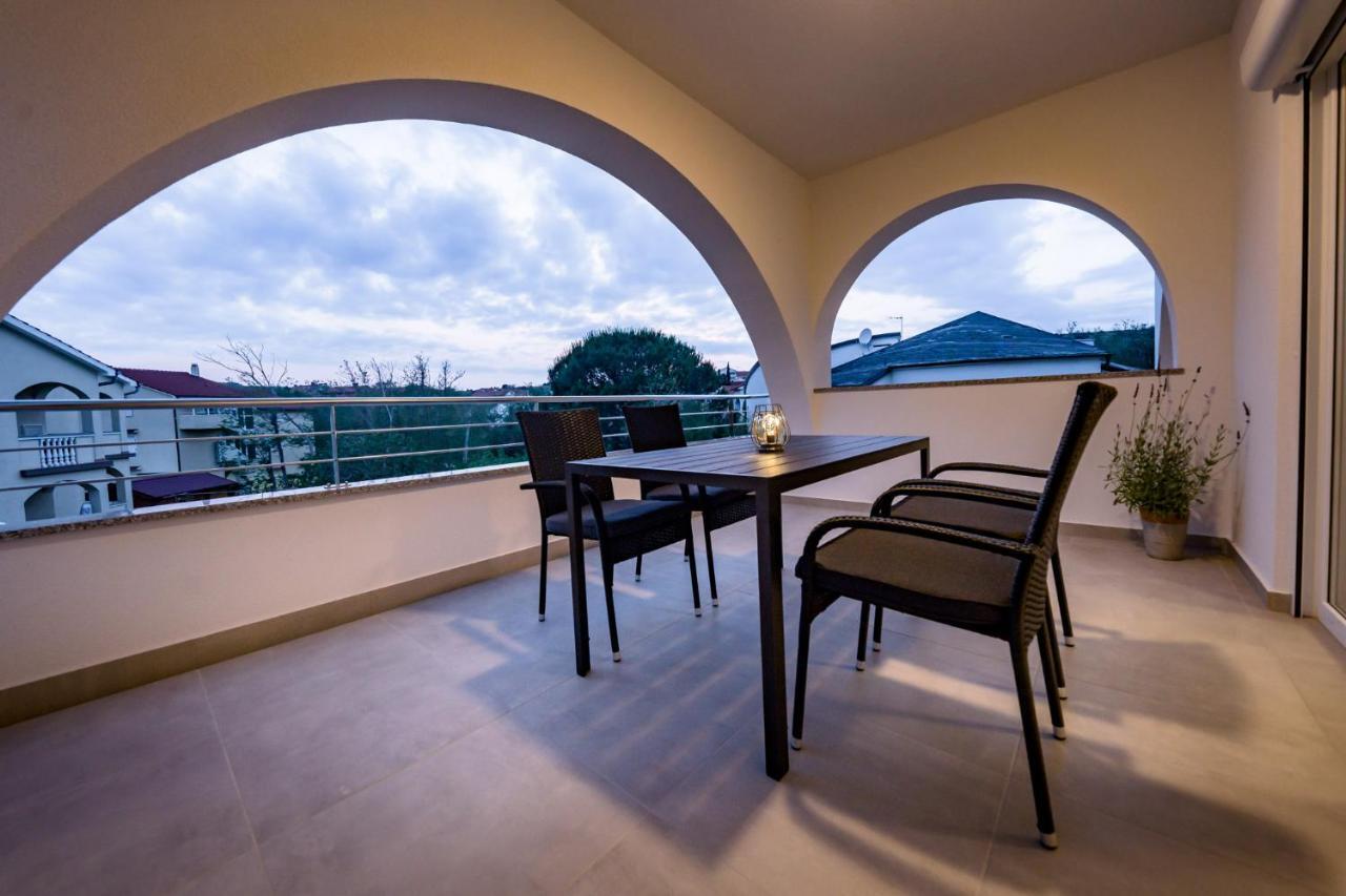 Apartmani Villa Zora Лопар Экстерьер фото