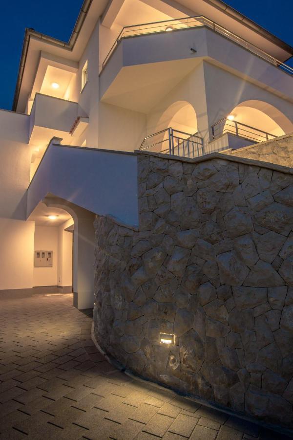 Apartmani Villa Zora Лопар Экстерьер фото