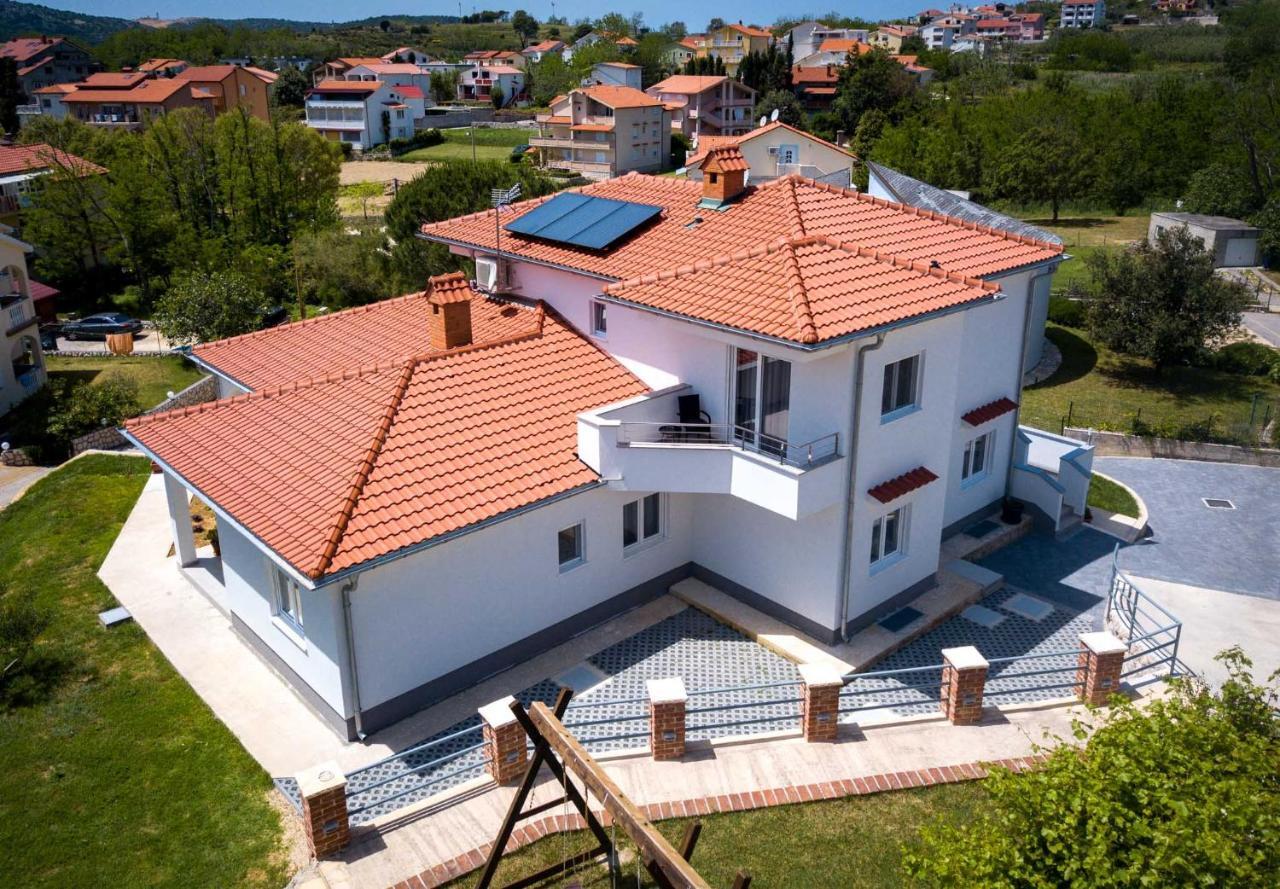 Apartmani Villa Zora Лопар Экстерьер фото