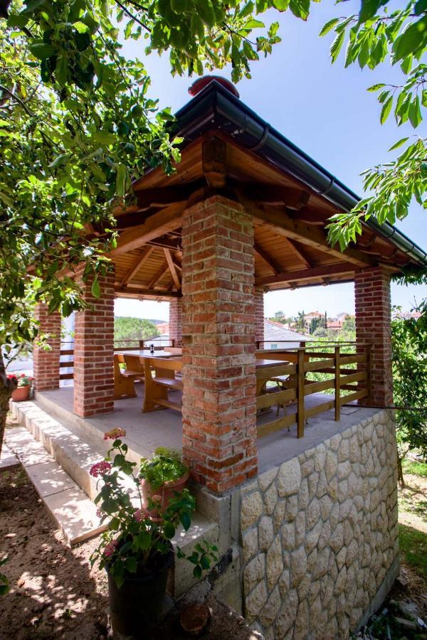 Apartmani Villa Zora Лопар Экстерьер фото